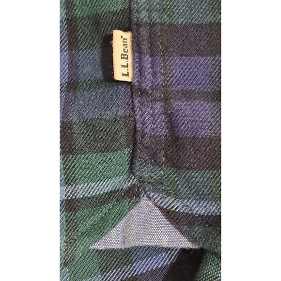 L.L.Bean Plaid Flannel Sirt Mens M Traditional Fit Lightweight Gorpcore Outdoors - Picture 14 of 15